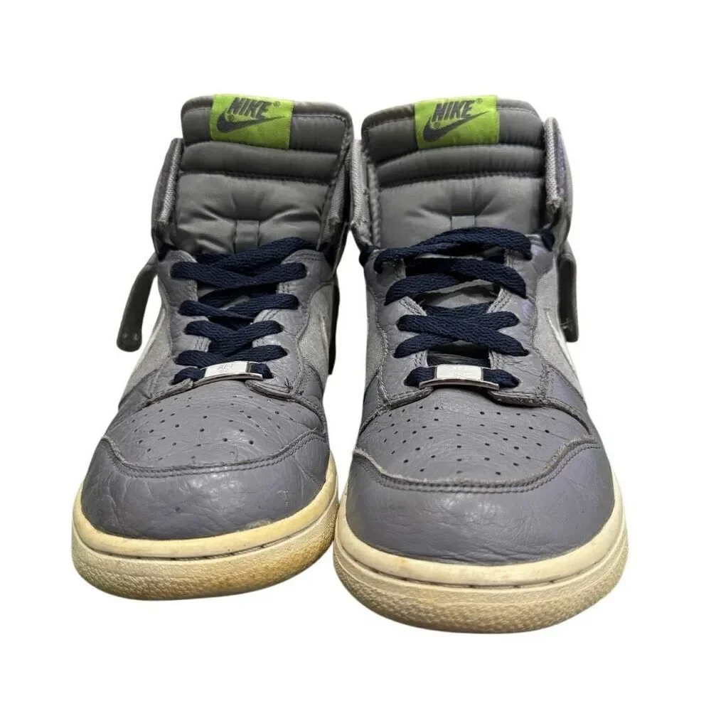 2012 Nike Dunk High Sneaker Wolf Grey/White-Cool Grey - Size 9 (317982-045)